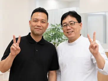 赤穂ヤマネ整体院の山根匡人先生と院長 李光林